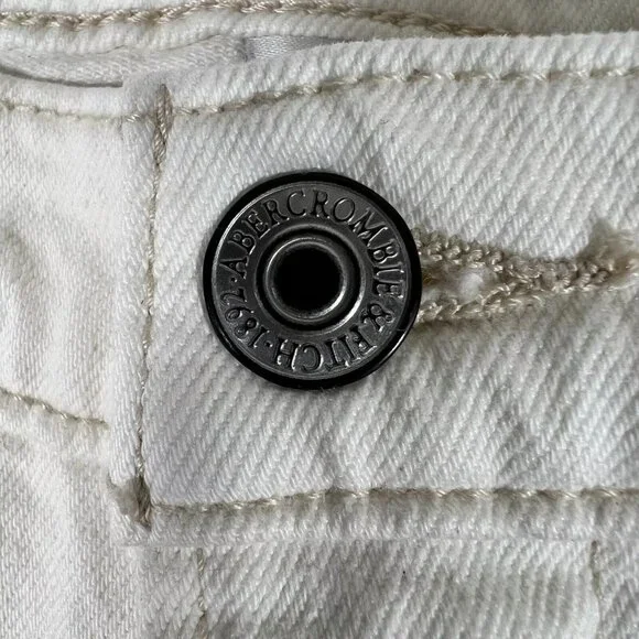 Abercrombie & Fitch Women's Ultra High Rise Ankle Straight Jeans Sz 32/14 Short - Picture 9 of 16